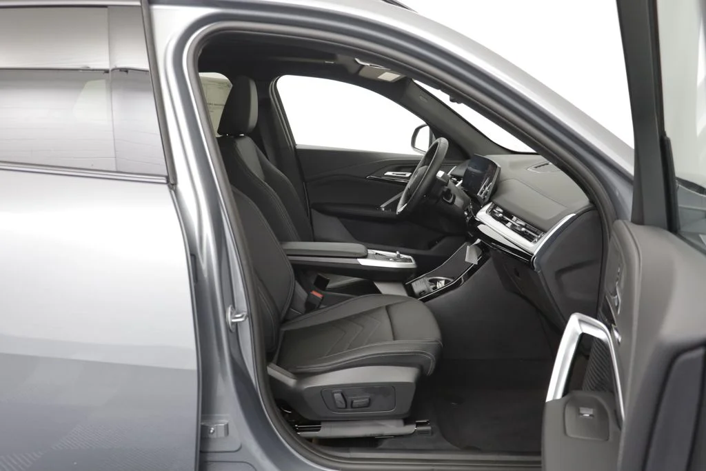 New 2026 Gray BMW xDrive28i image 19