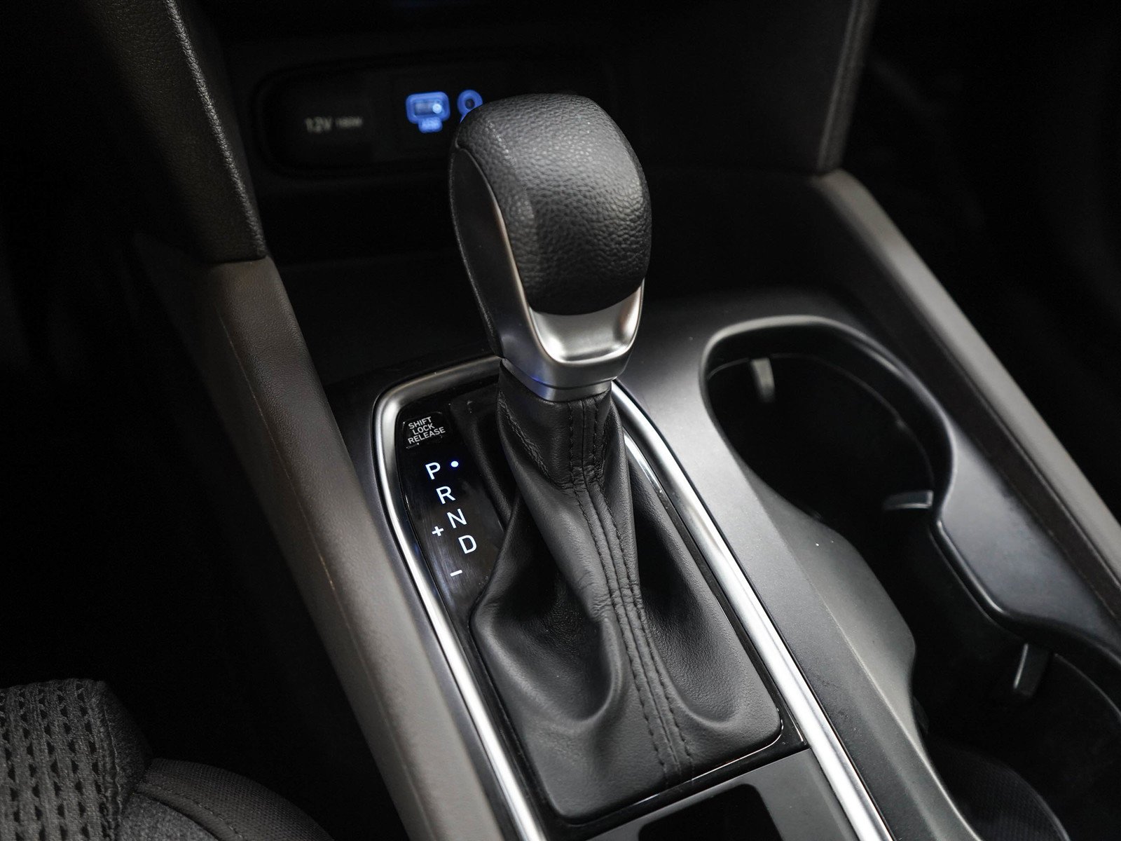 2019 Hyundai Santa Fe SE - Photo 23