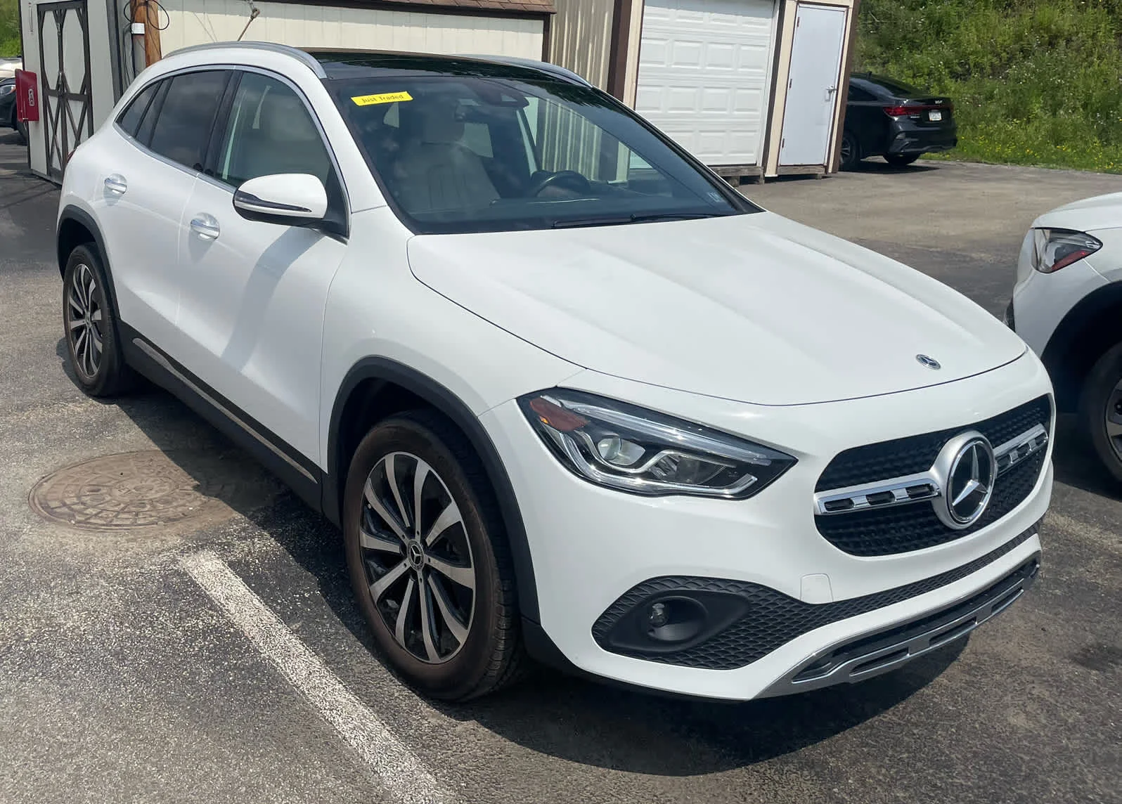Used 2022 Polar White Mercedes-Benz GLA 250 image 2