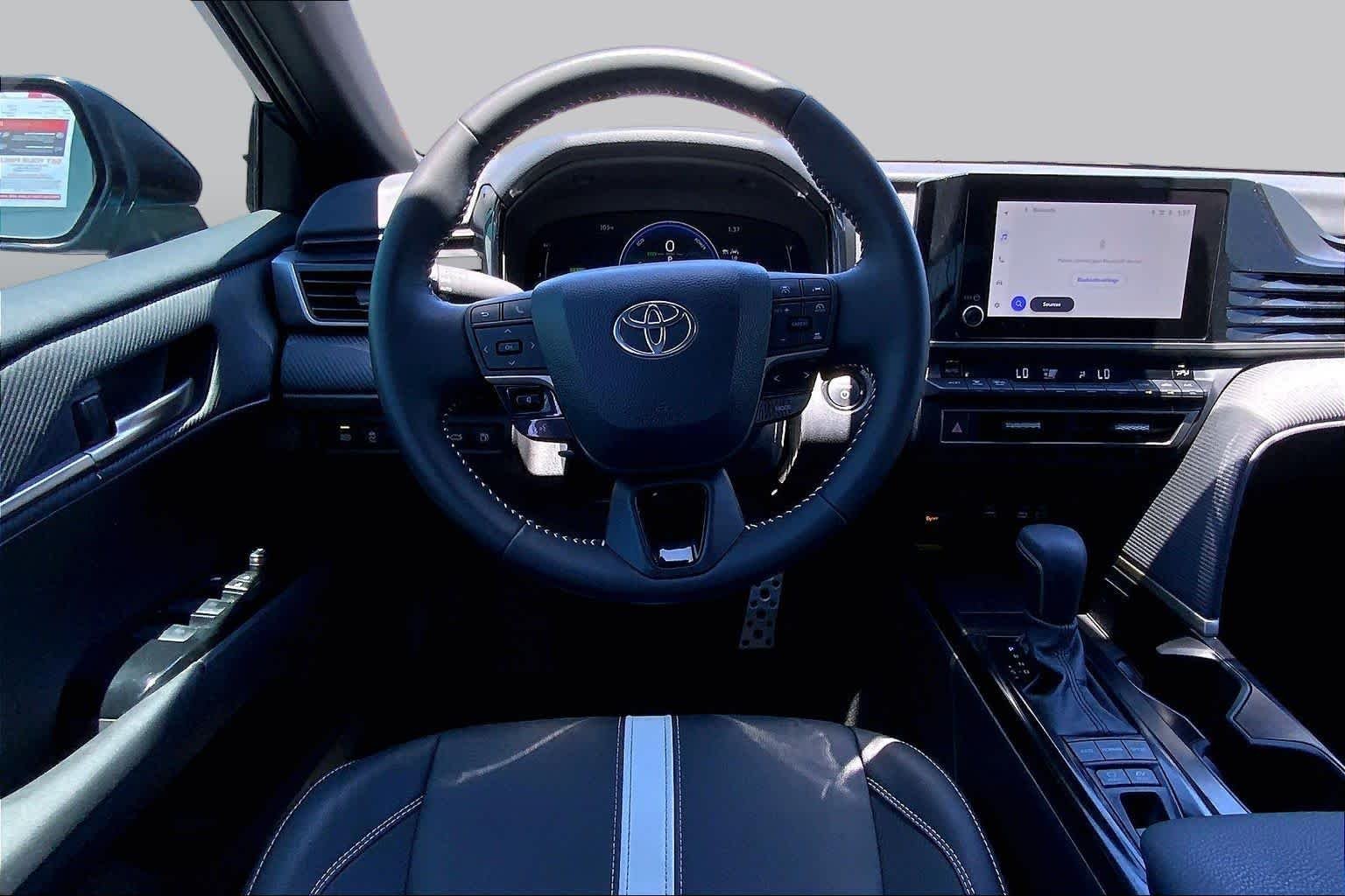 Used 2026 Ocean Gem Toyota SE image 6
