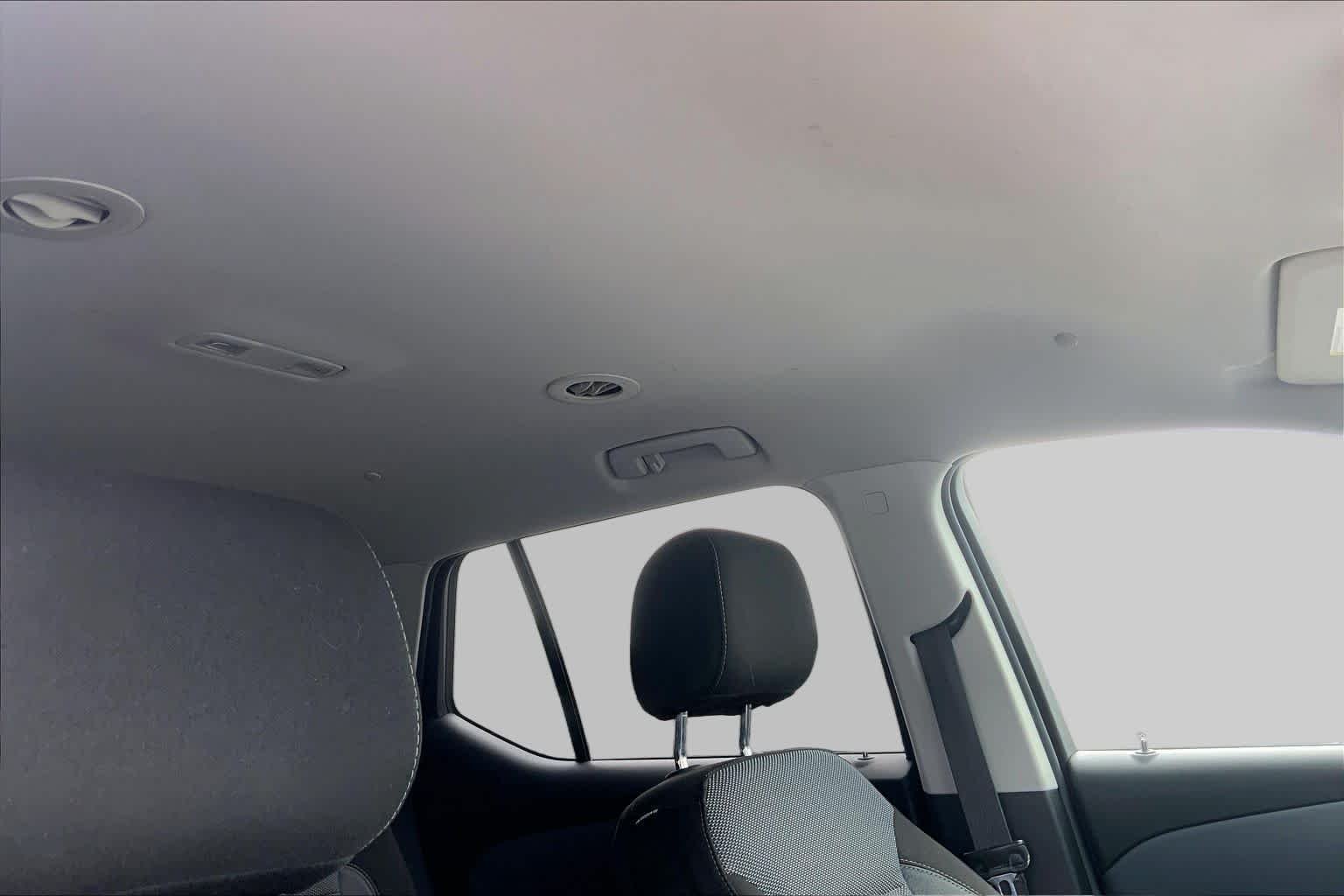 Used 2019 Mosaic Black Metallic Chevrolet LT Cloth image 14