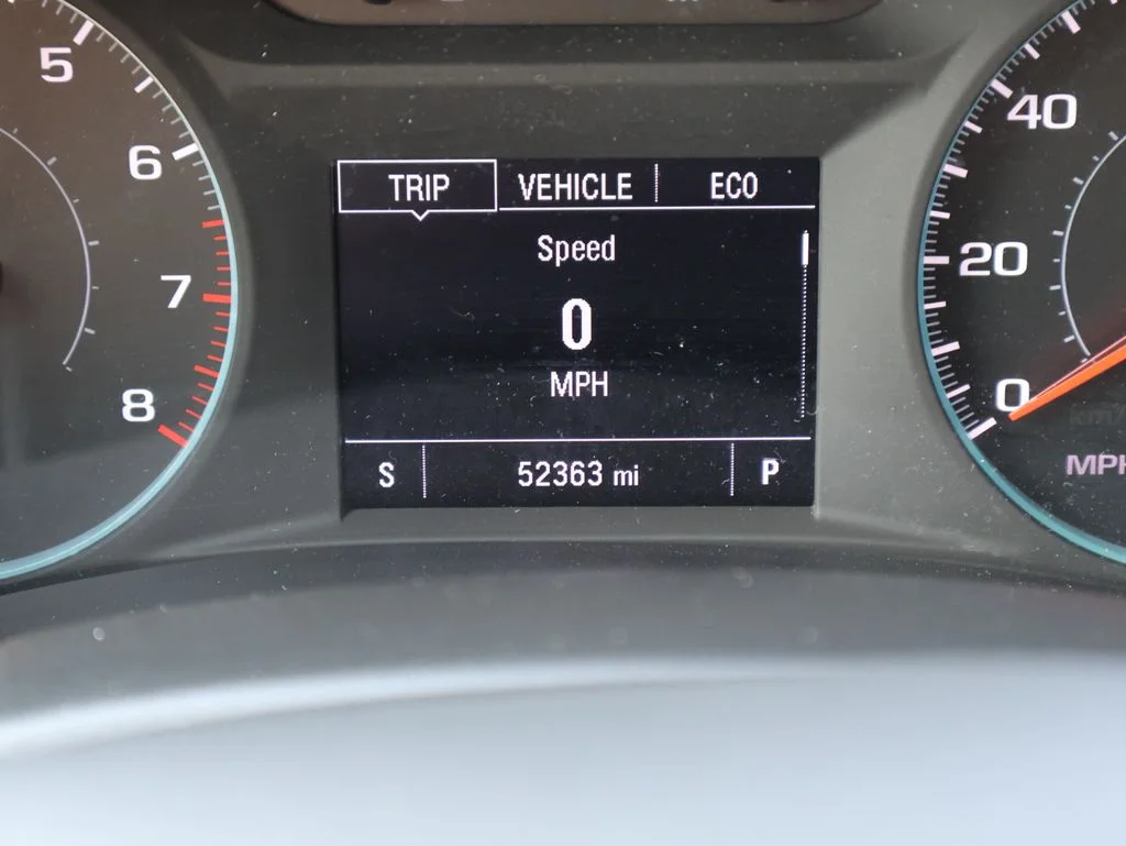 Used 2024 White Chevrolet LT image 29