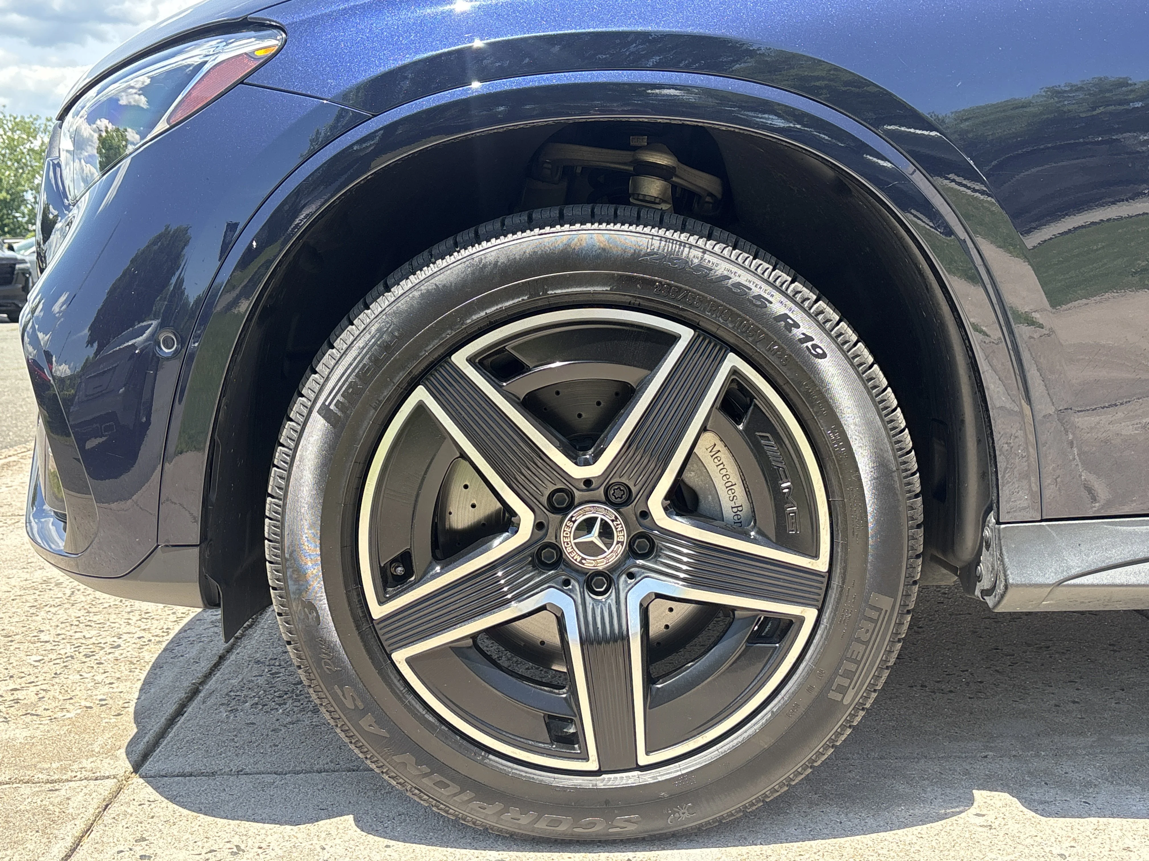 Used 2023 Black Mercedes-Benz GLC 300 image 17