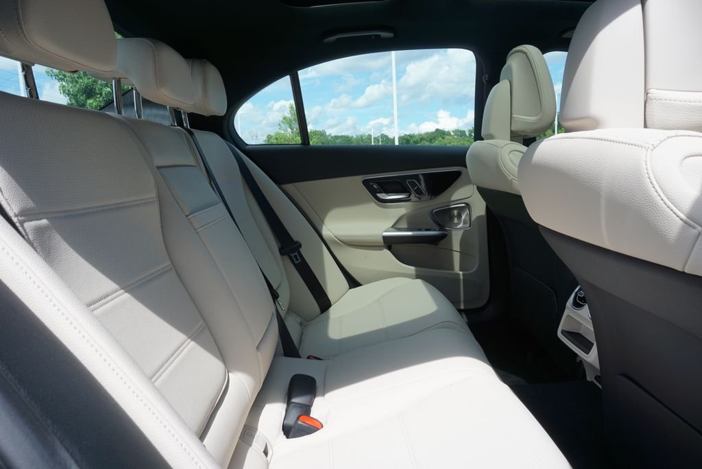 Used 2025 Graphite Gray Metallic Mercedes-Benz C 300 image 59
