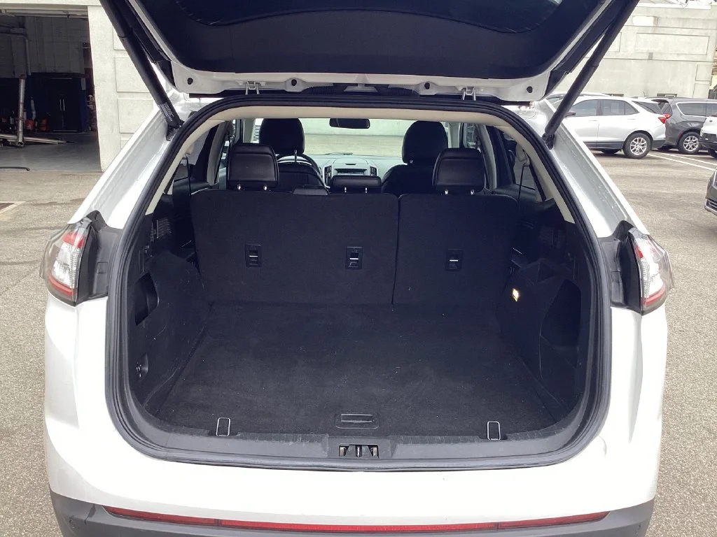 Used 2017 White Ford SEL image 10