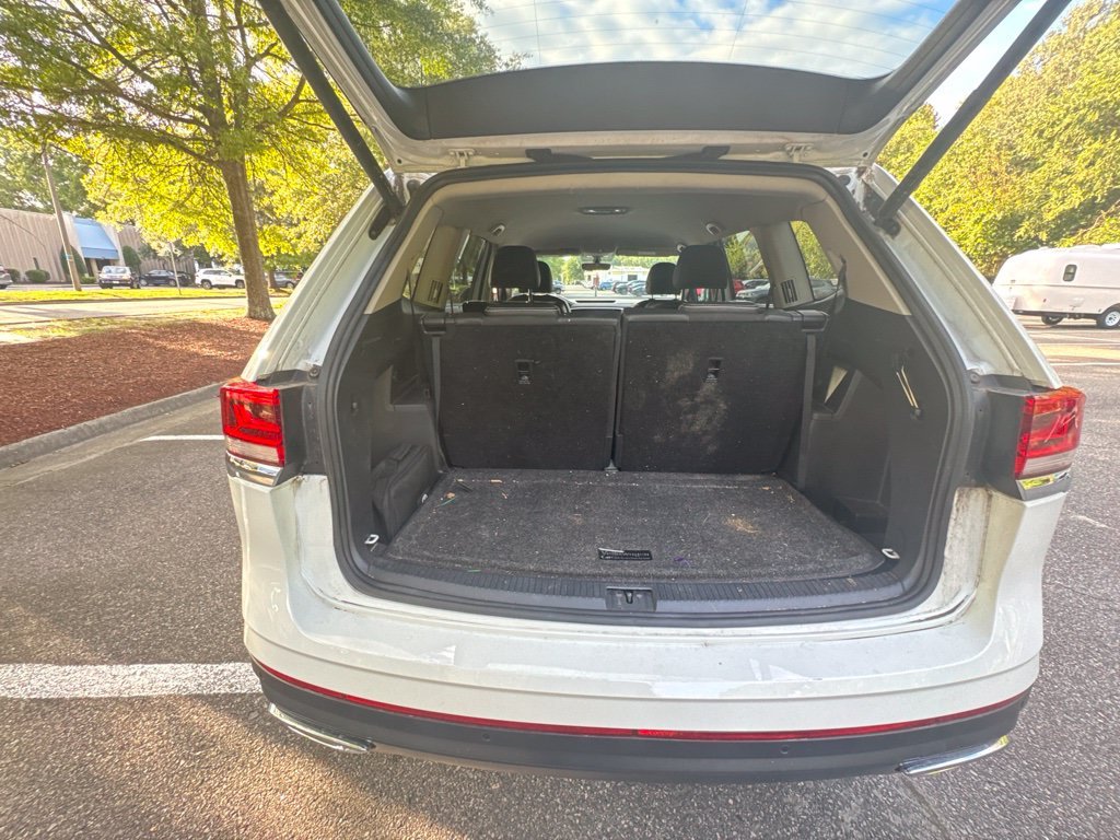 Used 2023  Volkswagen 2.0T SE w/Technology image 19