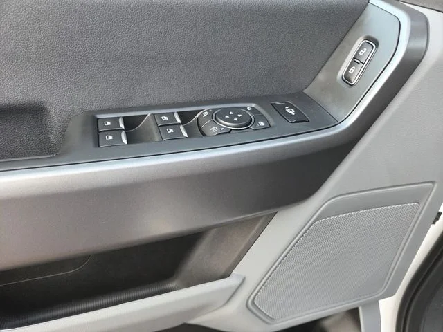 New 2026 Oxford White Ford F-250® XLT image 13