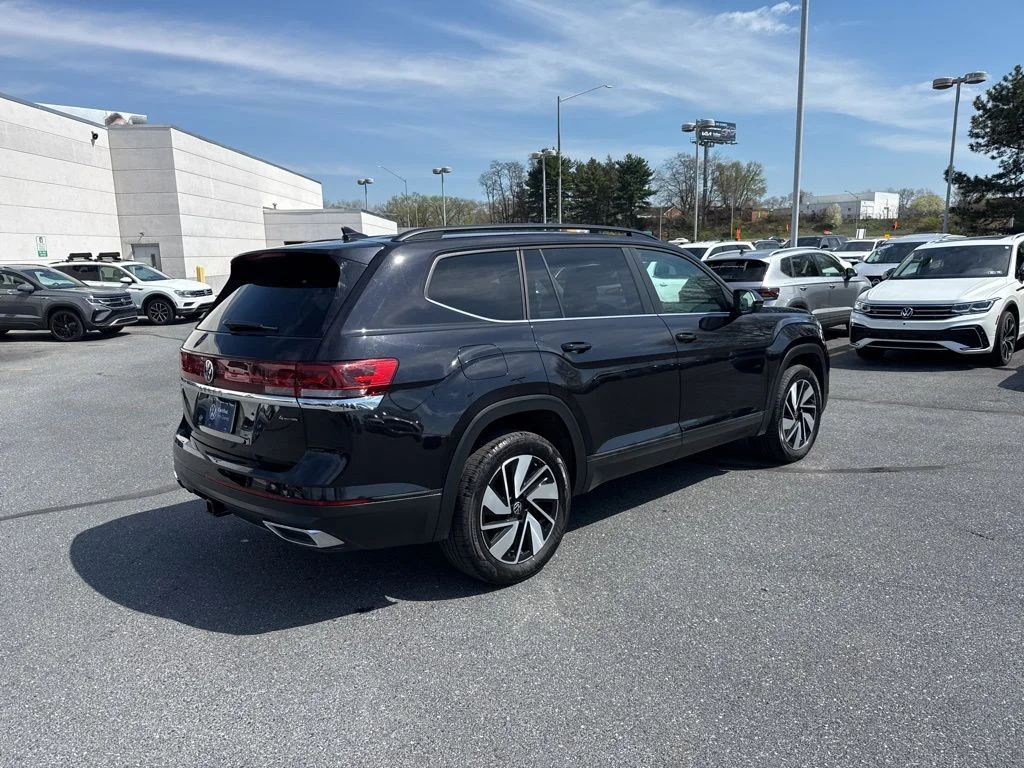 2026 Volkswagen Atlas SE w/Tech - Photo 18