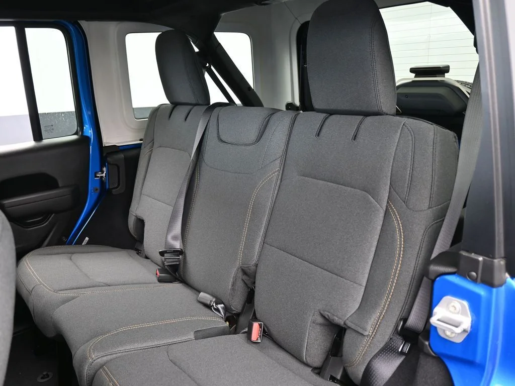 New 2026 Hydro Blue Pearl-Coat Exterior Paint Jeep Sport image 28