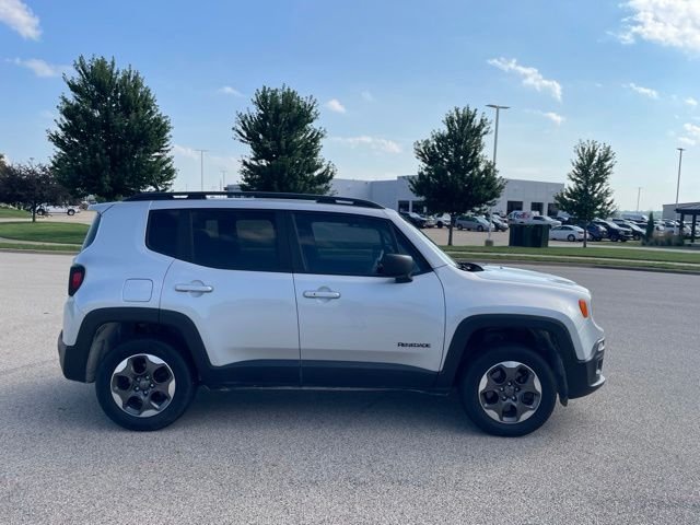 Used 2017 Jeep Renegade Sport with VIN ZACCJBAB2HPG33286 for sale in Morton, IL