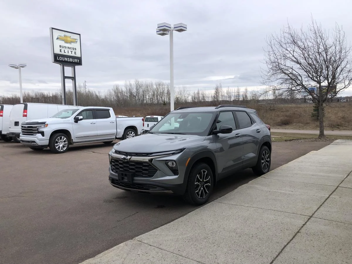 New 2026 Grey Chevrolet Awd 4dr Activ image 4