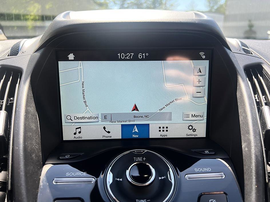 Used 2019 Magnetic Ford Titanium image 17