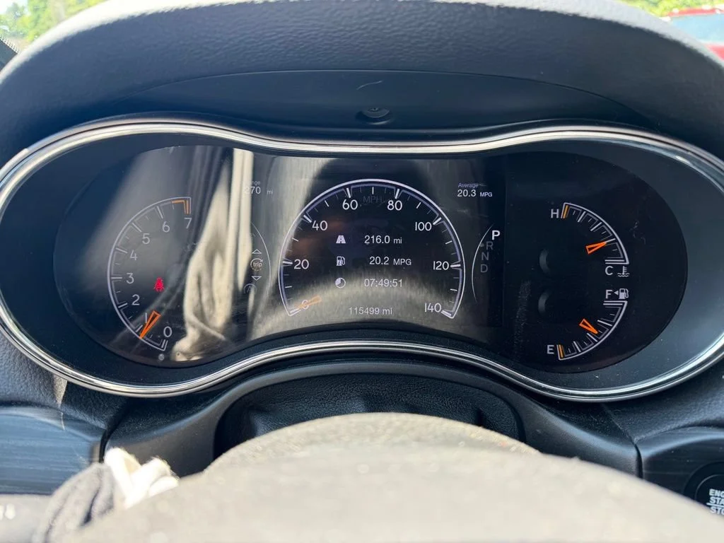 Used 2019 Black Jeep Upland 4x4 image 11