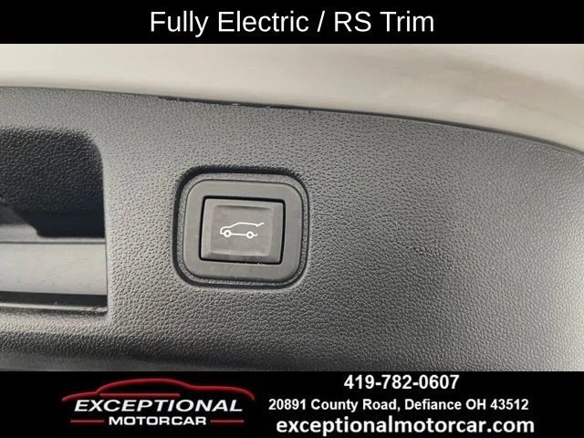 Used 2024 White Chevrolet RS image 48