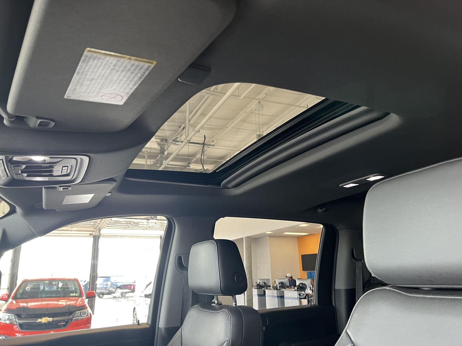 Used 2022 Summit White Chevrolet LTZ image 19