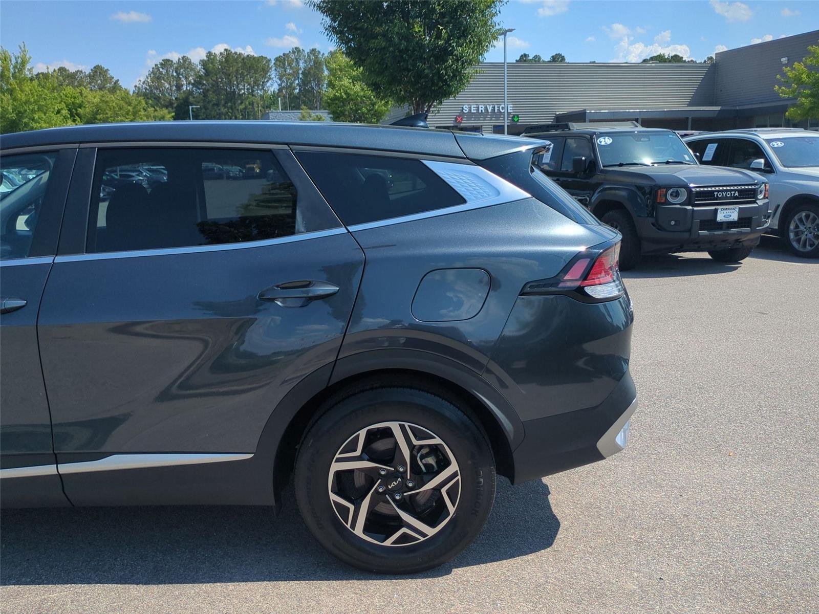 Used 2023 Gravity Gray Kia LX image 11
