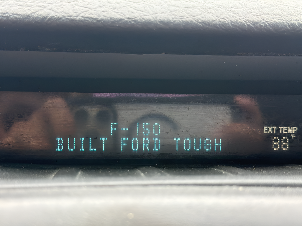 Used 2013 White Ford XL image 30