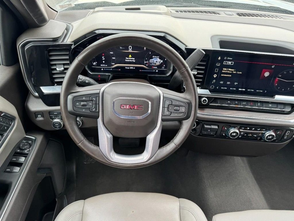 Used 2025 Silver GMC SLT image 12
