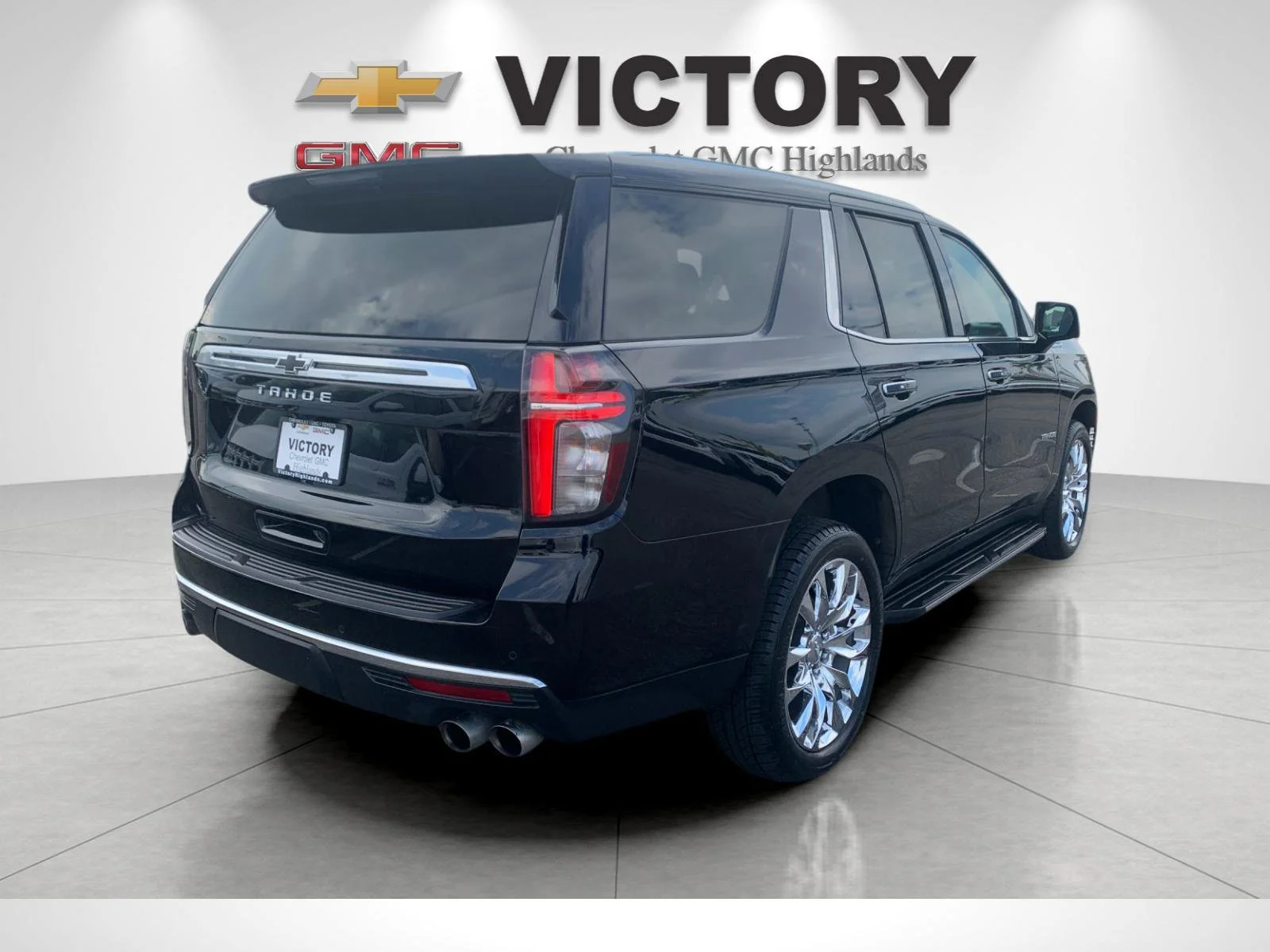 Used 2022 BLACK Chevrolet High Country image 3