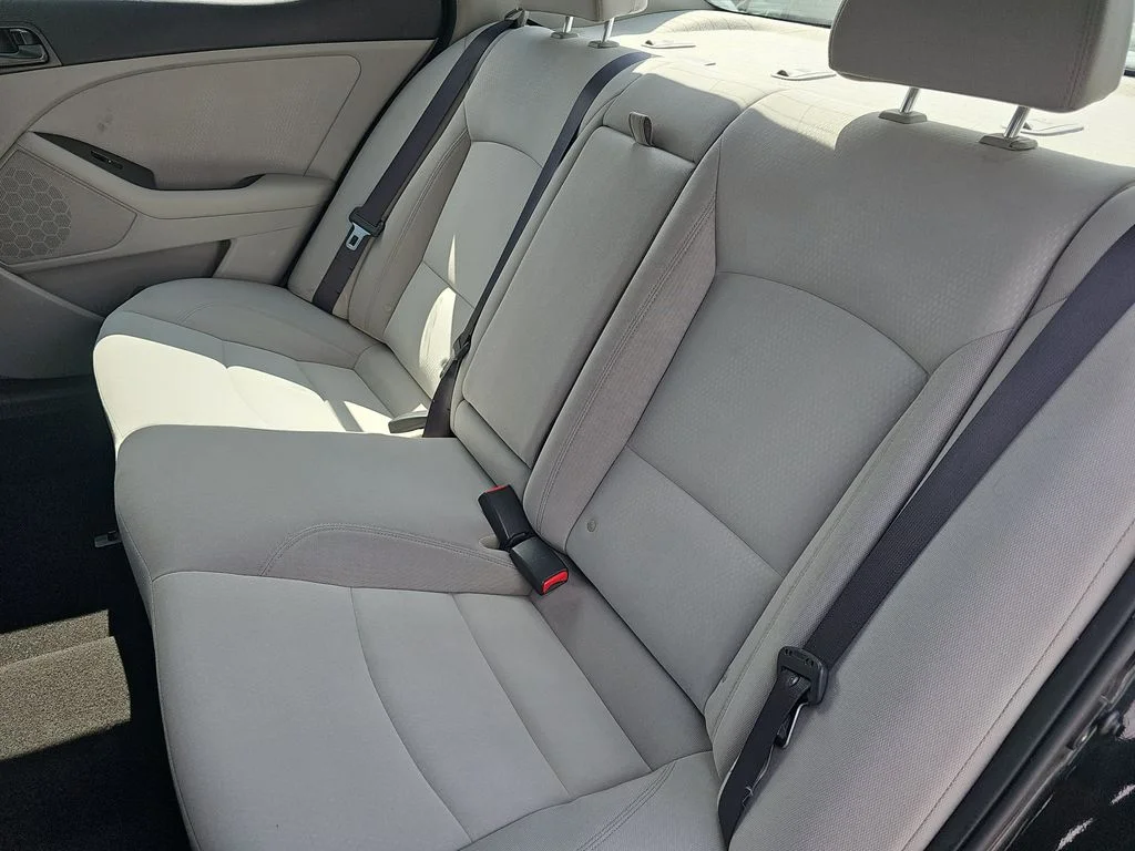 Used 2015 Black Kia LX image 13