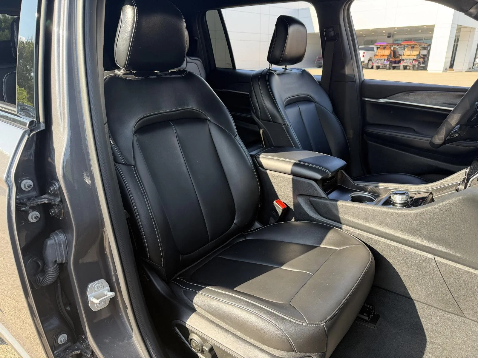 Used 2025 Baltic Gray Metallic Clearcoat Jeep Limited image 21