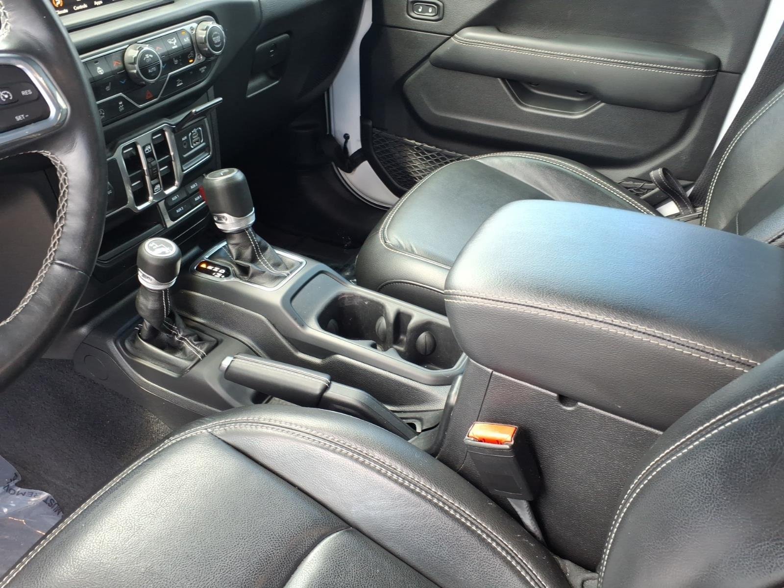 Used 2023 Bright White Clearcoat Jeep Sahara image 23
