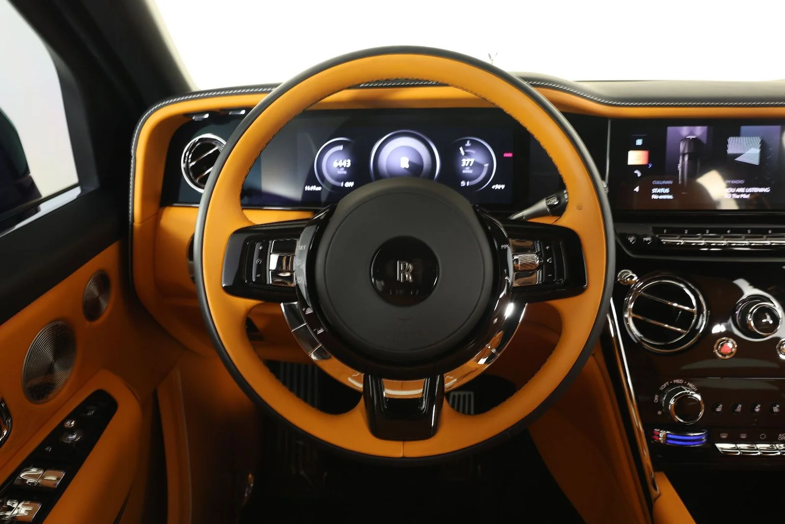 2025 Rolls-Royce Cullinan Base - Photo 12