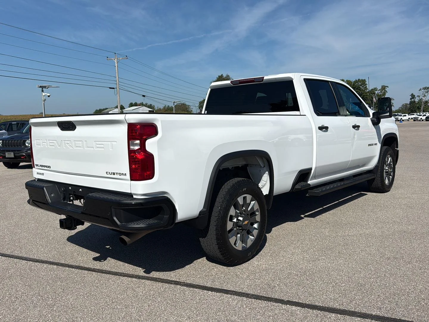 Used 2025 Summit White Chevrolet Custom image 21