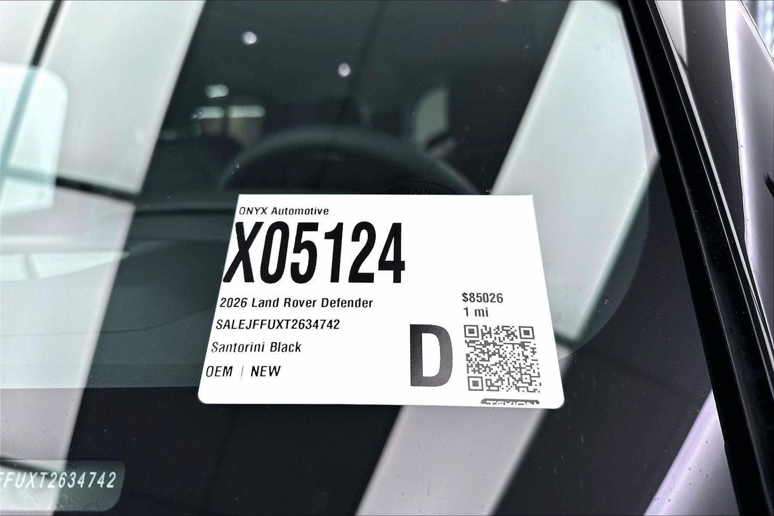 New 2026 Santorini Black Metallic Land Rover S image 19