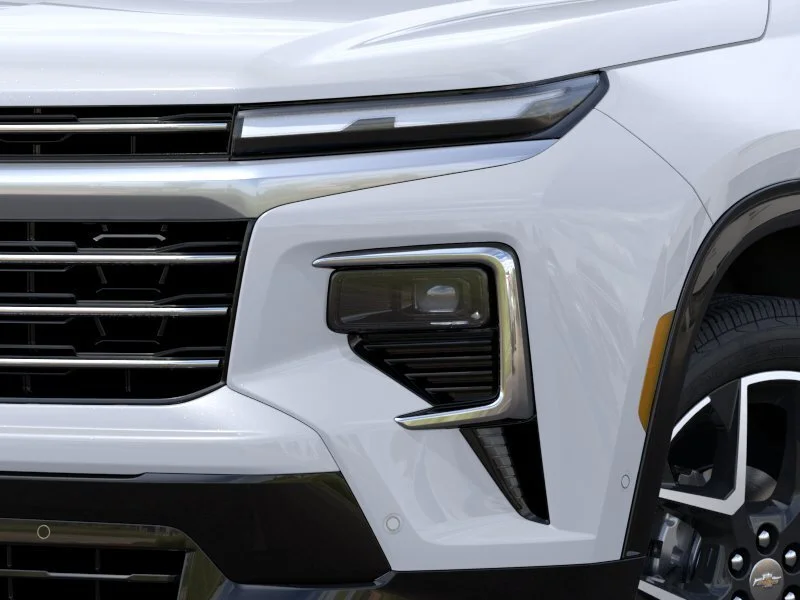 New 2026 Polar White Tricoat Chevrolet High Country image 10