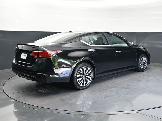 2025 Nissan Altima SV - Photo 5