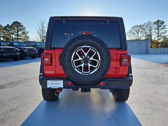 New 2026 Firecracker Red Clear-Coat Exterior Paint Jeep Rubicon image 19