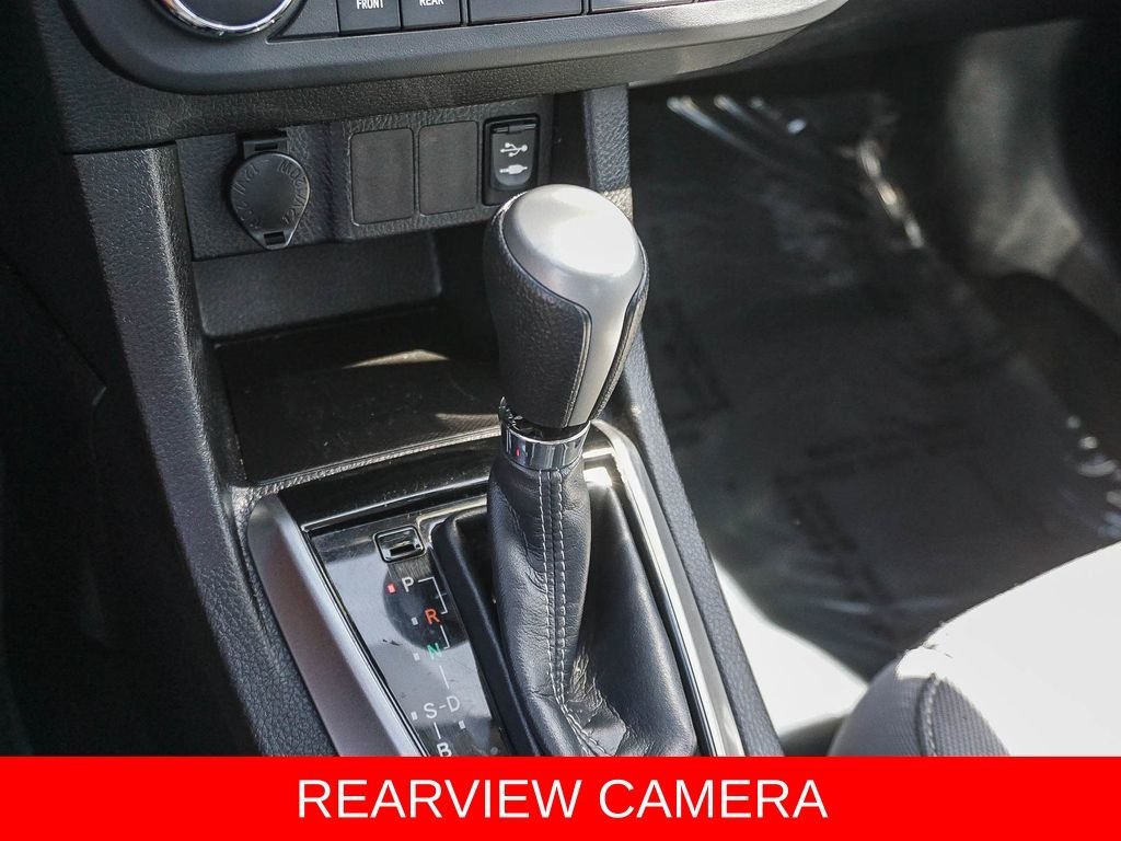Used 2015 Silver Toyota LE Plus image 22
