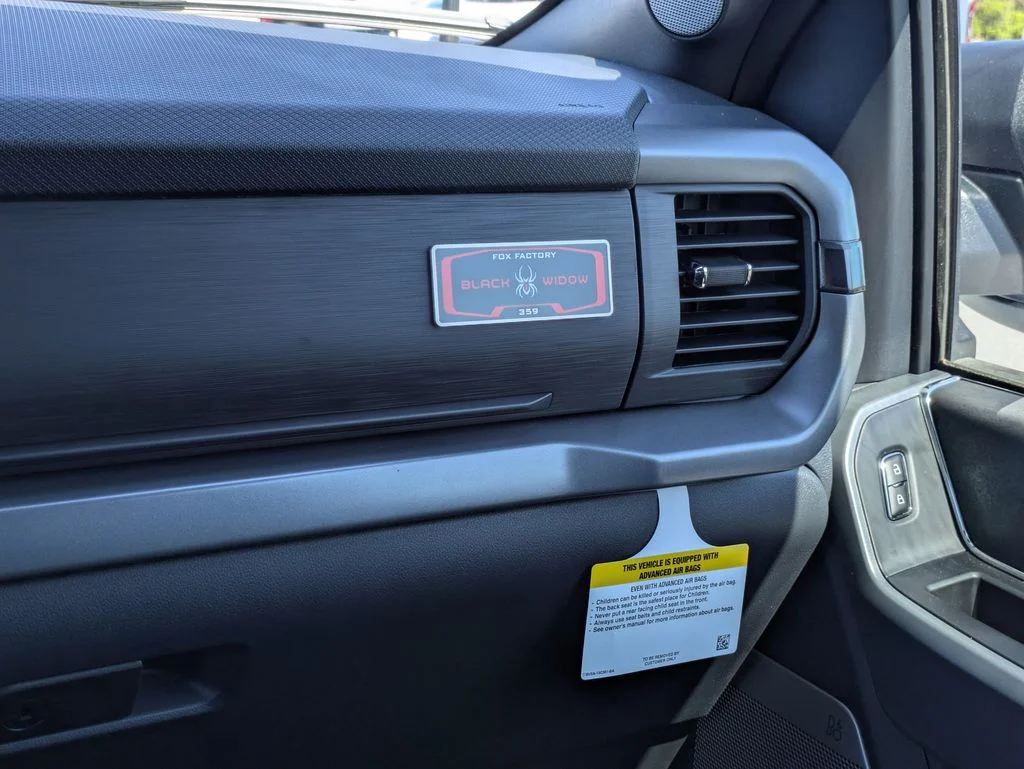 New 2026 Oxford White Ford XLT image 18