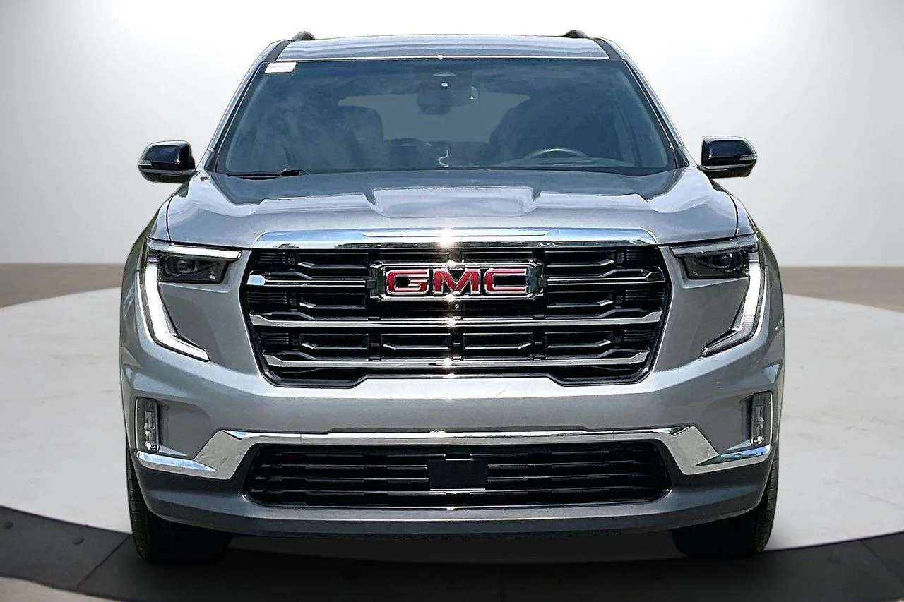 Certified Used 2025 Silver GMC Elevation image 3