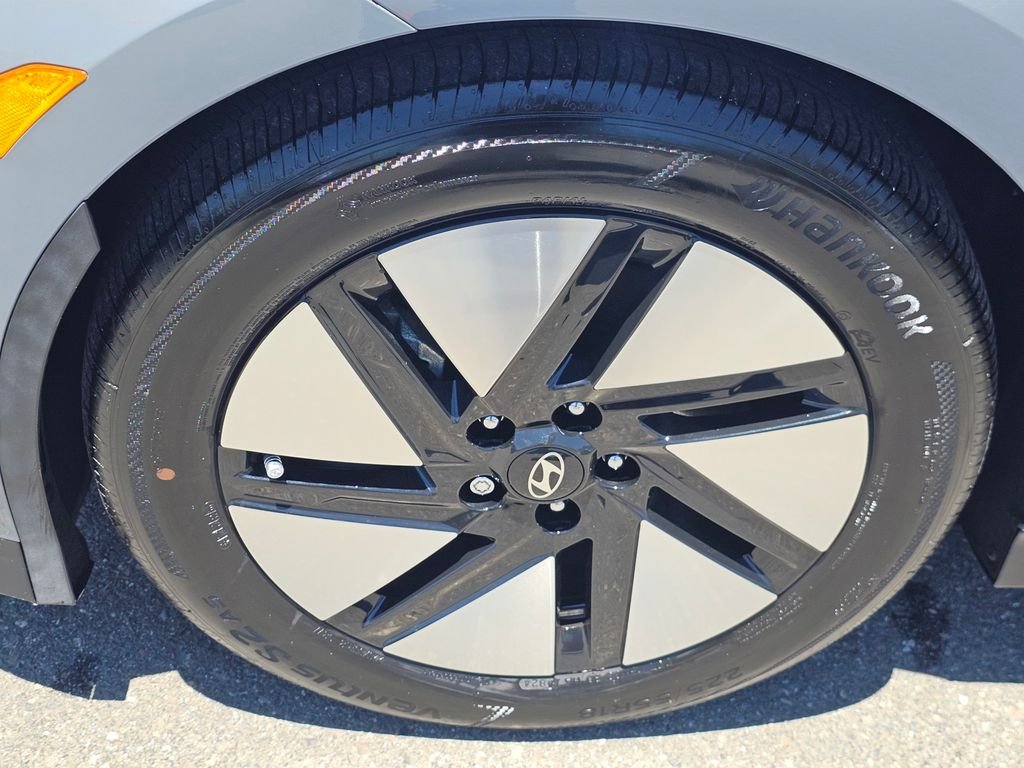 Certified Used 2024 Blue Hyundai SE image 9