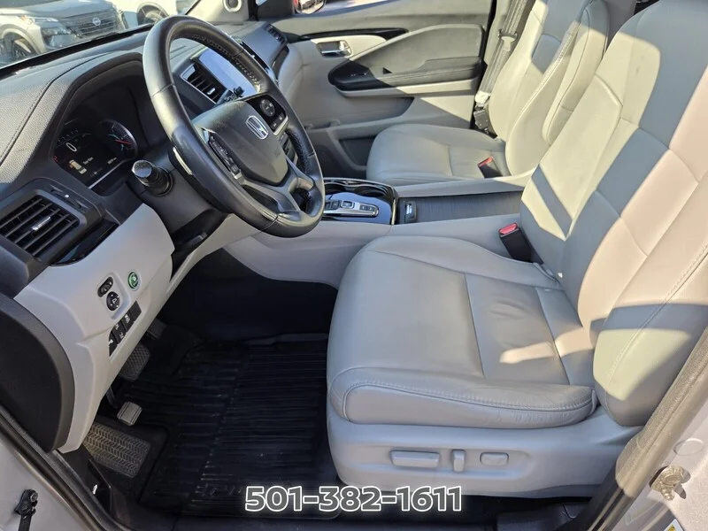 Used 2020 Lunar Silver Metallic Honda TOURING 7-PASSENGER 2WD image 10