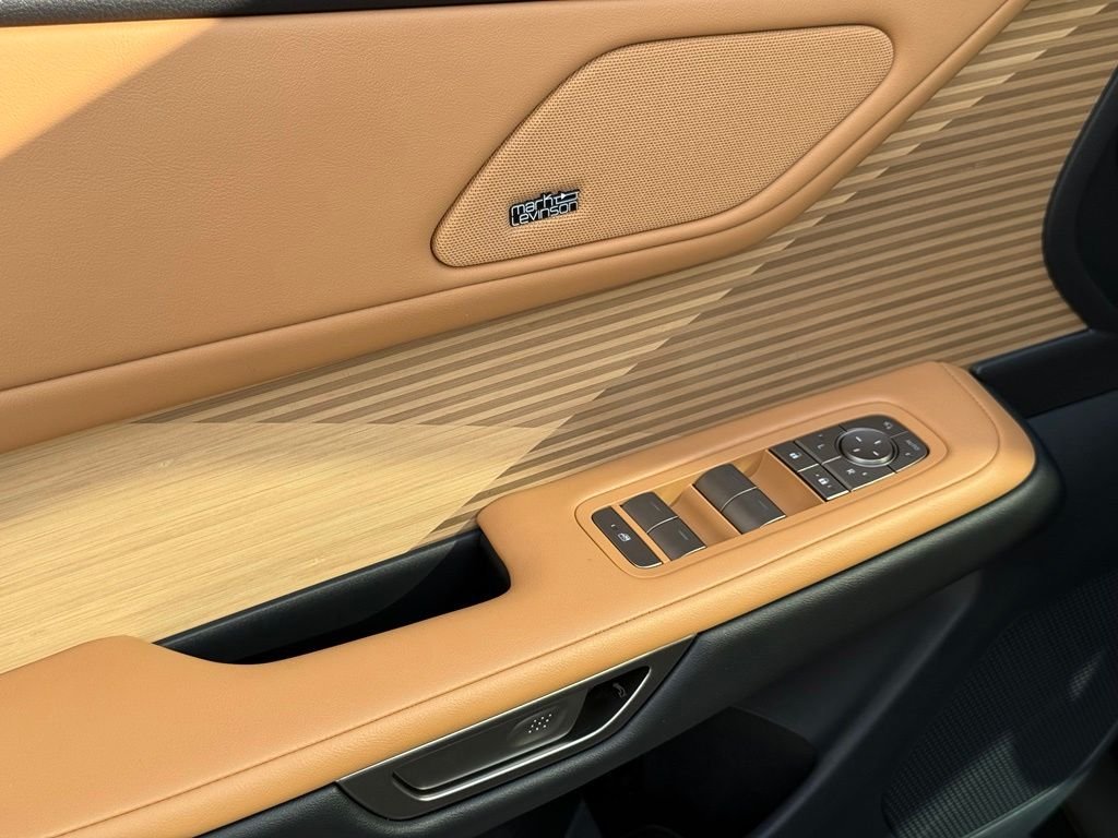 New 2026 Cloudburst Gray Lexus ES 350e LUXURY image 17
