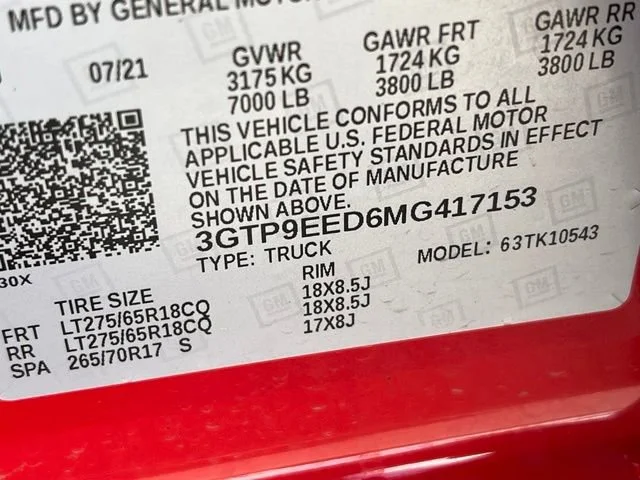 Used 2021 CARDINAL RED GMC AT4 image 14