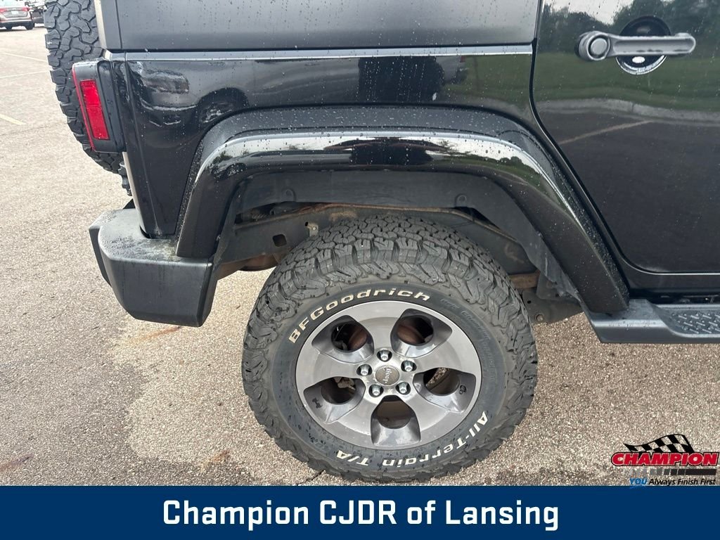 Used 2016 Black Jeep Unlimited Sahara image 28