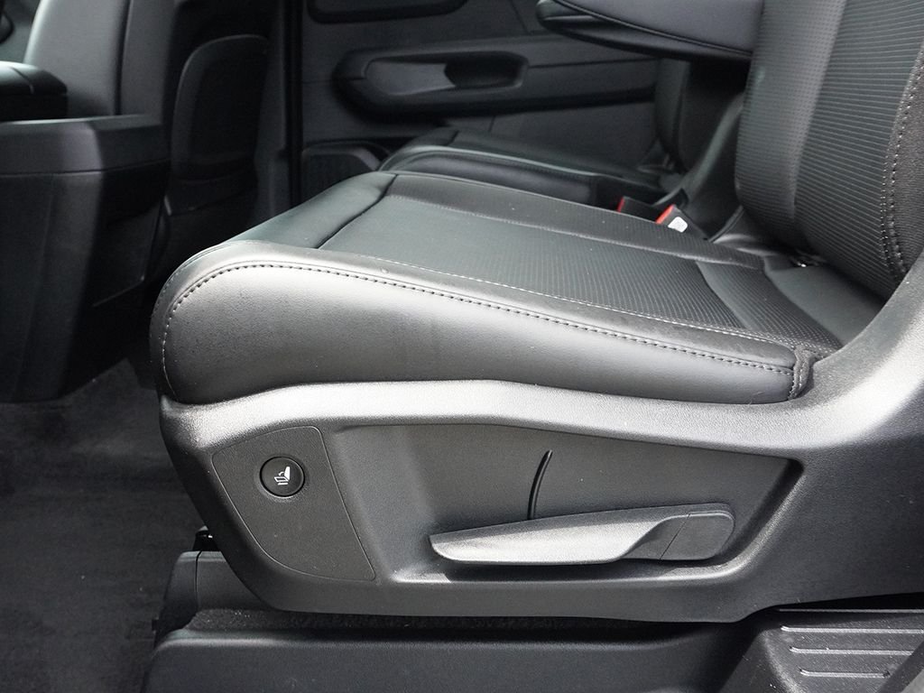 Used 2027 Black Kia S image 39