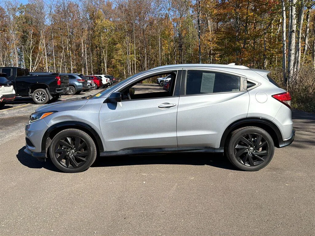Used 2022 Lunar Silver Metallic Honda Sport image 11