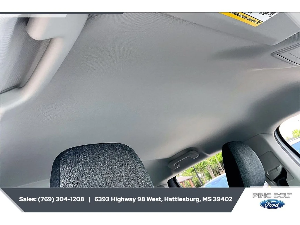 New 2026 Oxford White Ford XLT image 17