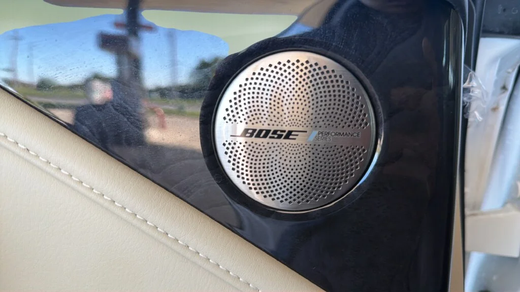Used 2023 Moonstone White INFINITI Sensory image 16