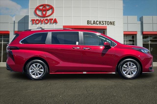Certified Used 2026 RUBY FLARE PEARL Toyota  image 2