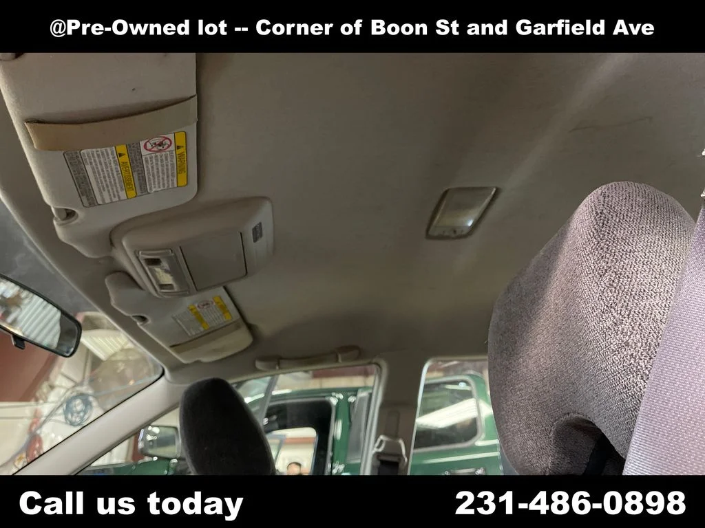 Used 2004 Silver Subaru 2.5 image 12
