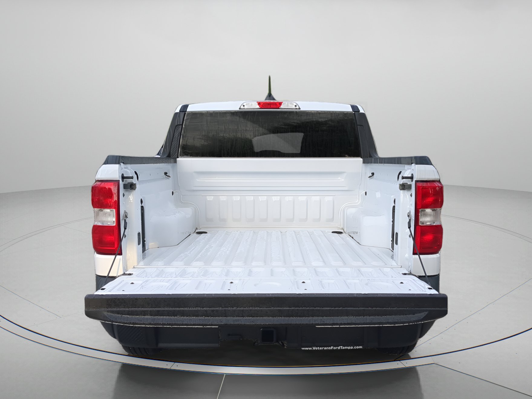 New 2026 Oxford White Ford XLT image 43