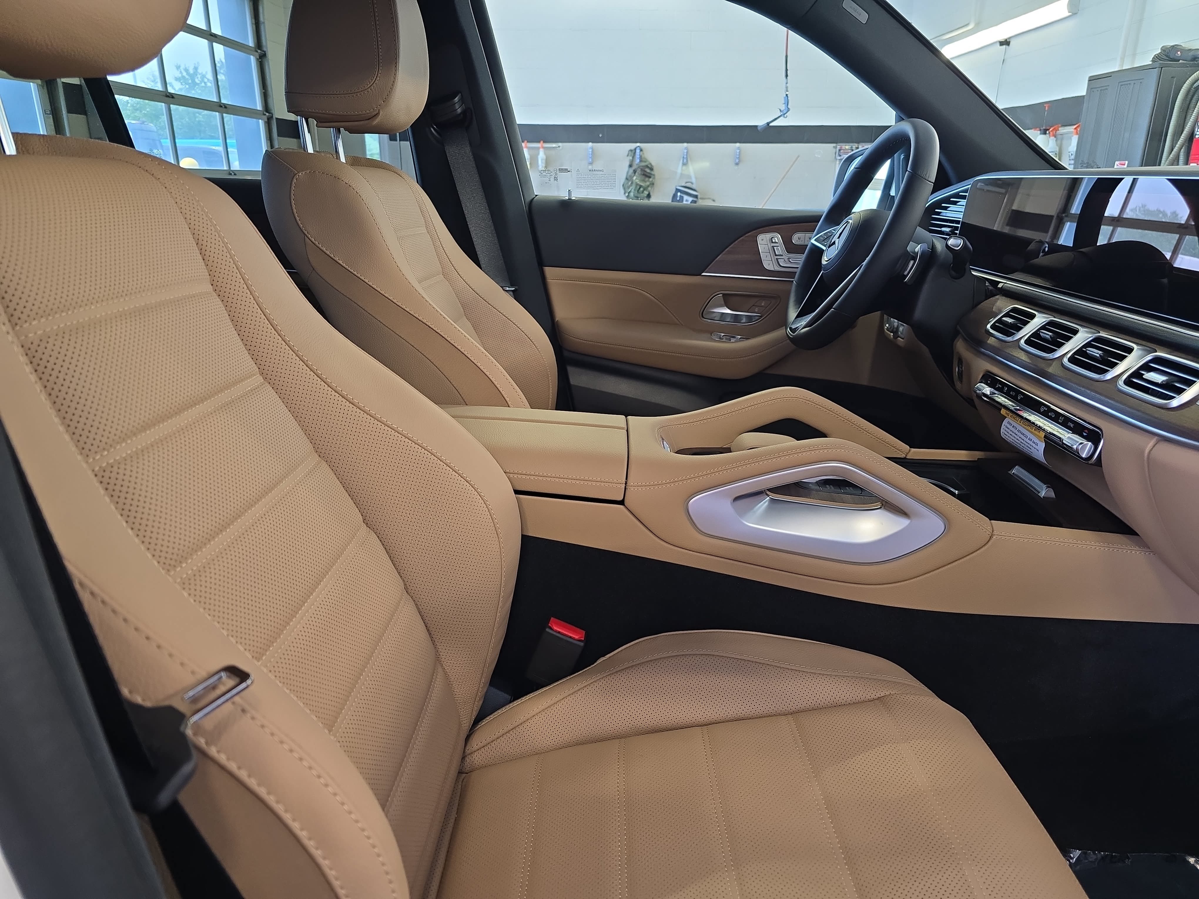 New 2026 Polar White Mercedes-Benz GLE350 image 10