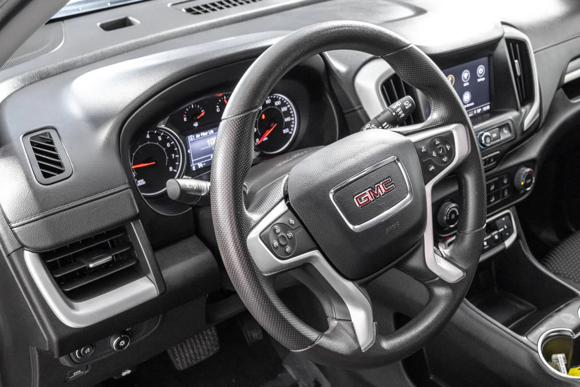 Used 2024 Sterling Metallic GMC SLE image 33