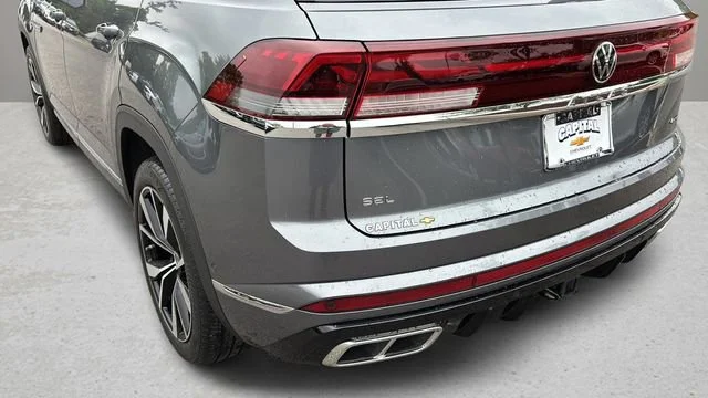 Used 2024 Gray Volkswagen 2.0T SEL Premium R-Line image 35